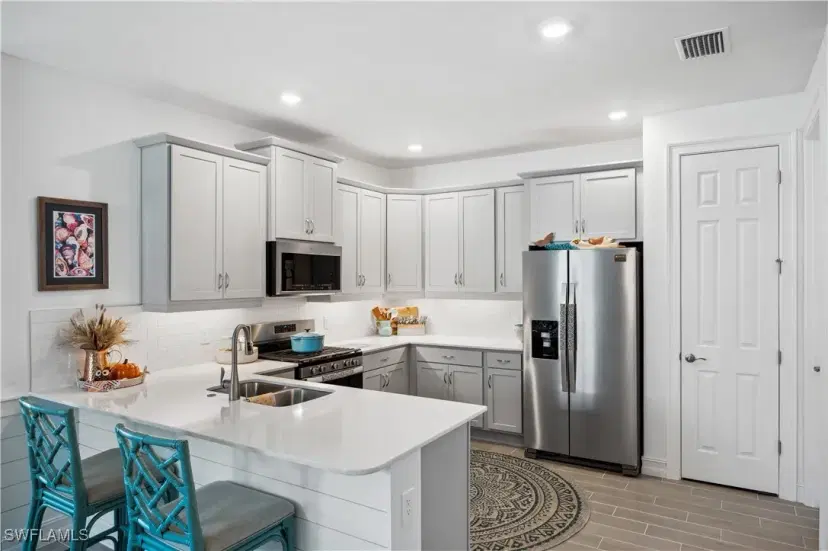 Picture of 43620 Sparrow Dr, Punta Gorda FL 33982