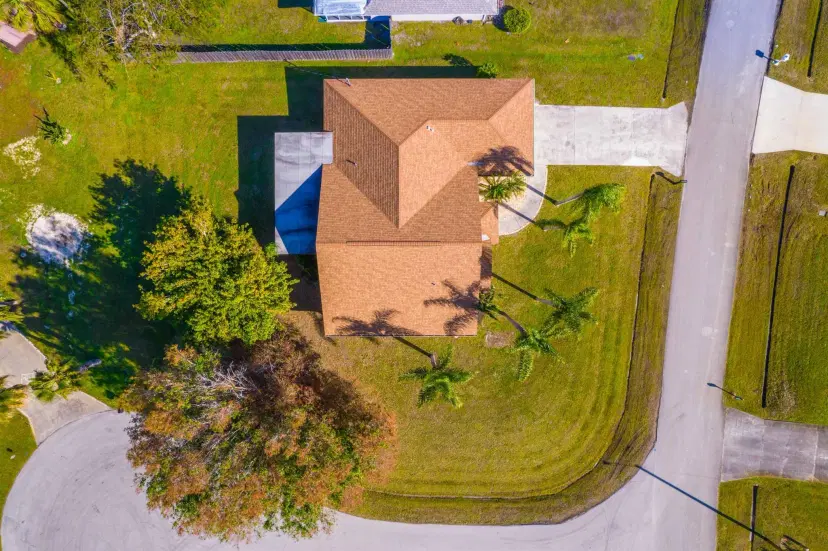 Picture of 231 SE Crosspoint Drive, Port St Lucie FL 34983