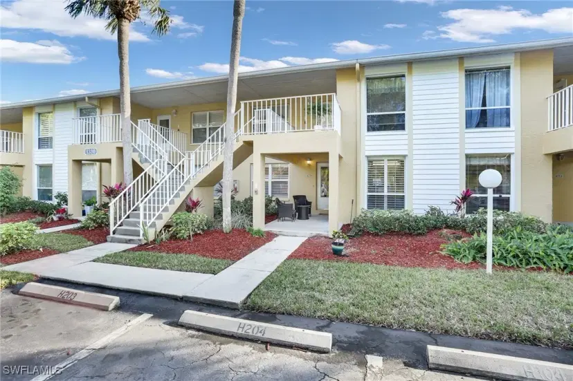 Picture of 1310 Yesica Ann Cir H104, Naples FL 34110