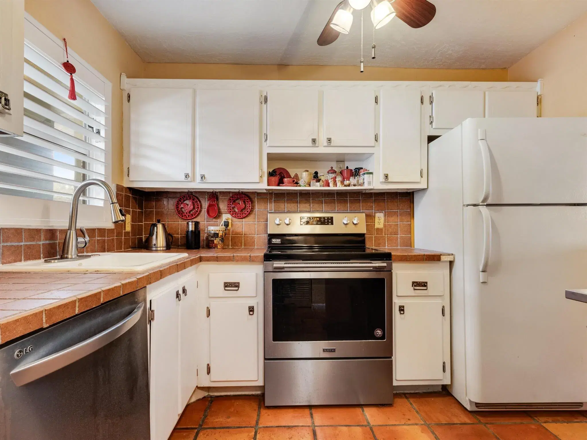 Picture of 1638 Embassy Drive 112, West Palm Beach, FL 33401