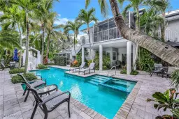 Picture of 359 2Nd St S, Naples, FL 34102