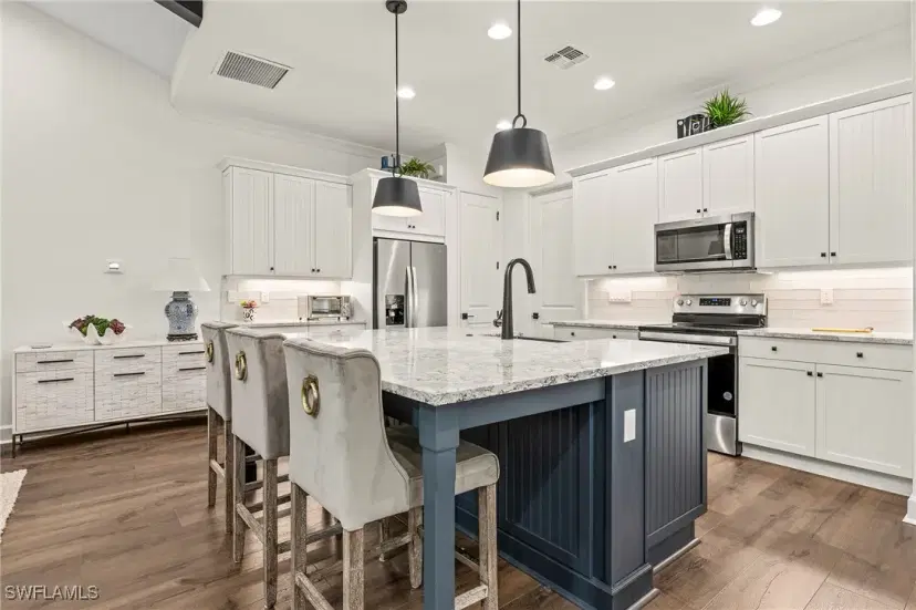 Picture of 6992 Saona Ct, Naples FL 34113