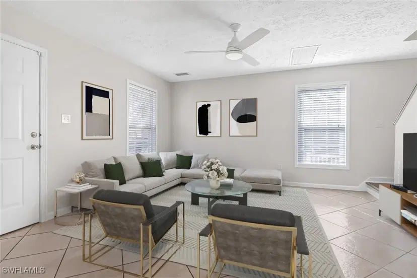 Picture of 518 Leawood Cir, Naples FL 34104