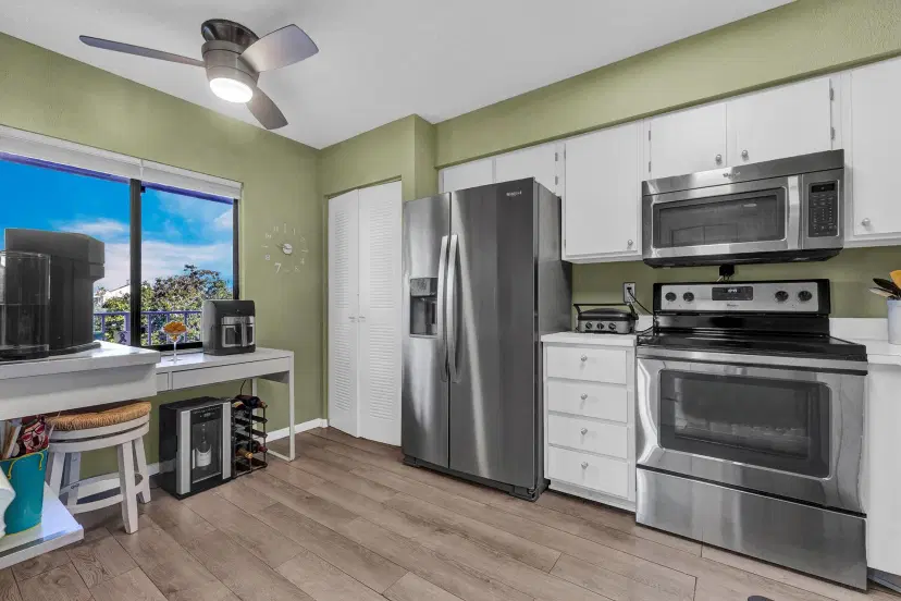 Picture of 7350 Kinghurst Drive 402, Delray Beach FL 33446