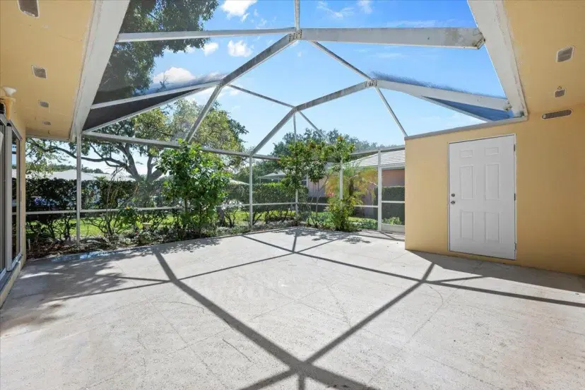 Picture of 2904 Lakemont Court, Palm Beach Gardens FL 33403
