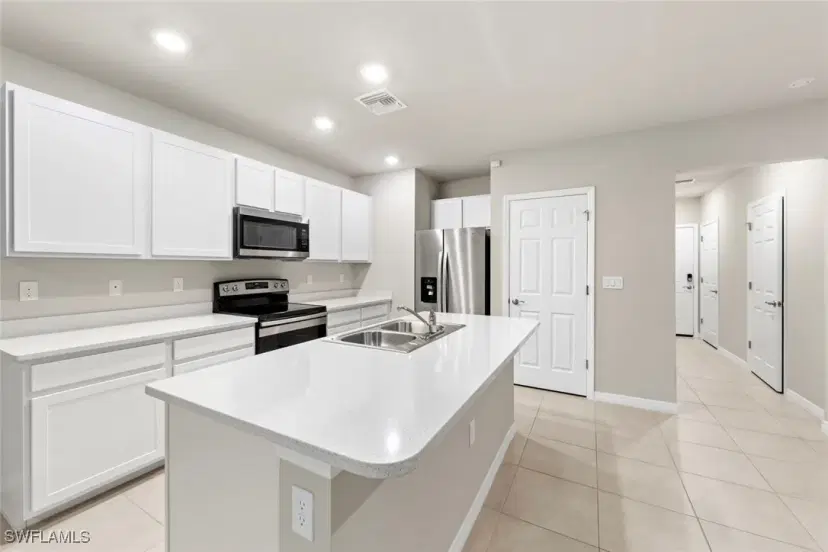 Picture of 15421 Wildflower Cir, Naples FL 34119