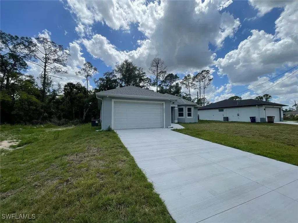 Picture of 3855 Hillandale St, Fort Myers, FL 33905