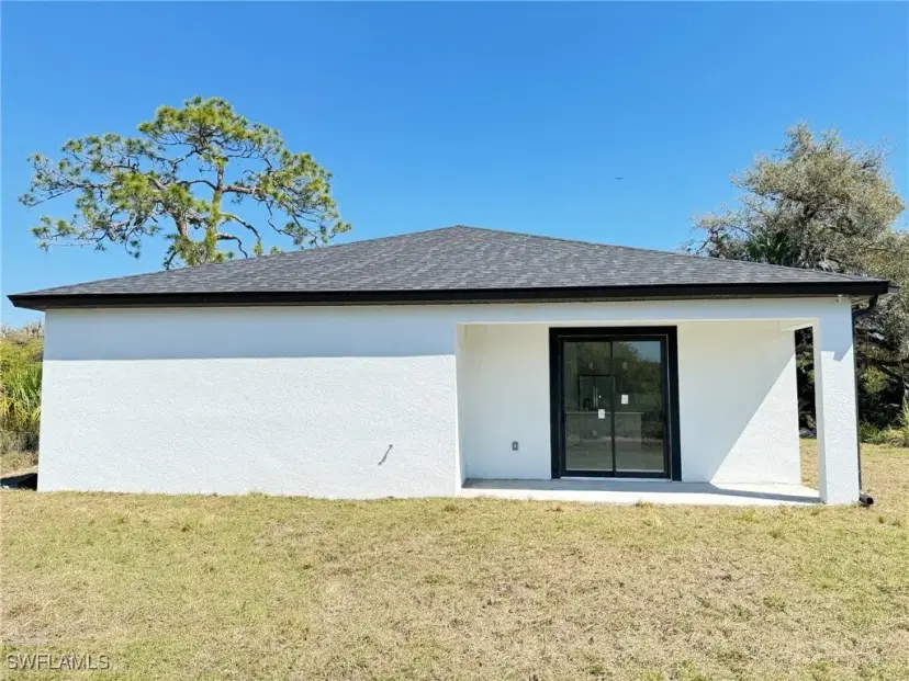 Picture of 1208 Jabara Cir, Labelle FL 33935