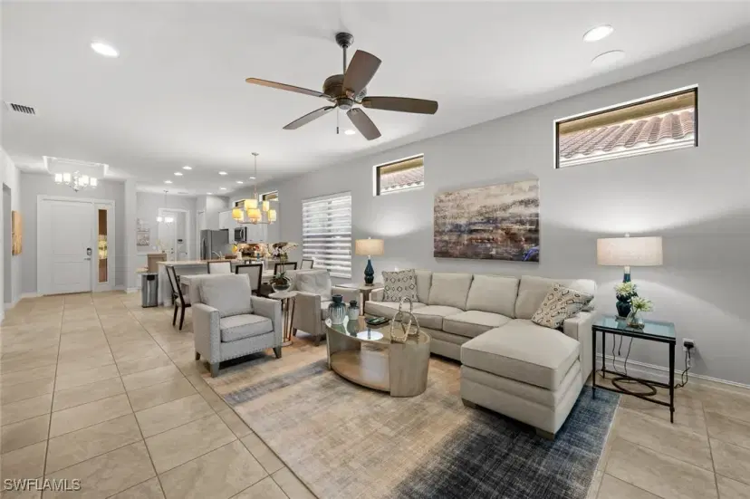 Picture of 8160 Venetian Pointe Dr, Fort Myers FL 33908