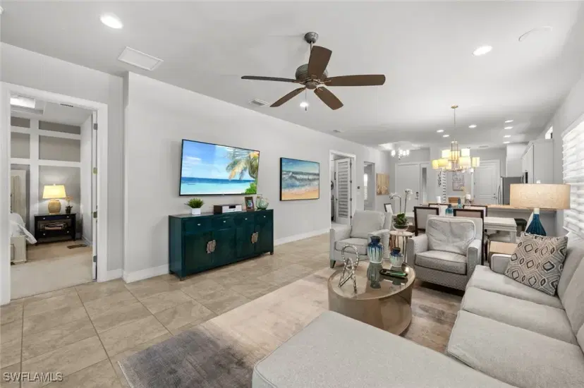 Picture of 8160 Venetian Pointe Dr, Fort Myers FL 33908