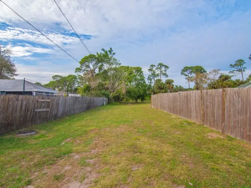 Picture of 2101 13Th Avenue Sw, Vero Beach FL 32962