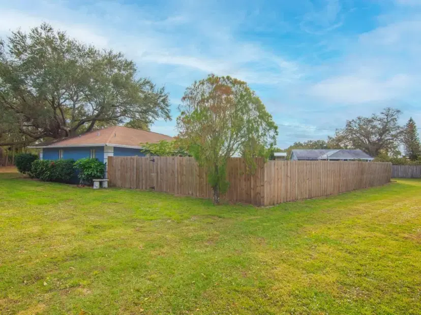 Picture of 2101 13Th Avenue Sw, Vero Beach FL 32962
