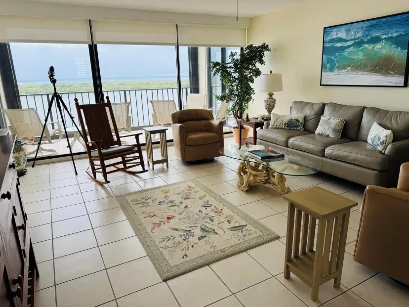 Picture of 124 Lakeshore Drive Ph-28, North Palm Beach FL 33408