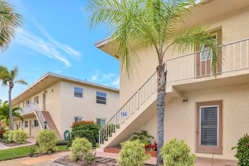 Picture of 2950 SE Ocean Boulevard 134-5, Stuart FL 34996