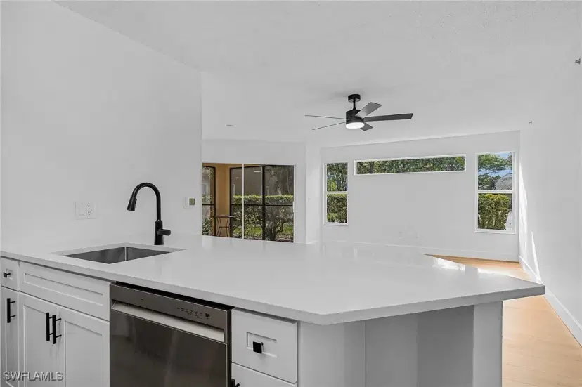 Picture of 8950 Colonnades Ct E 817, Bonita Springs FL 34135