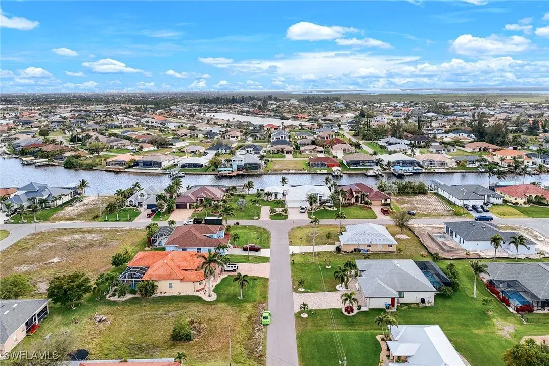 Picture of 142 SW 34Th Pl, Cape Coral, FL 33991