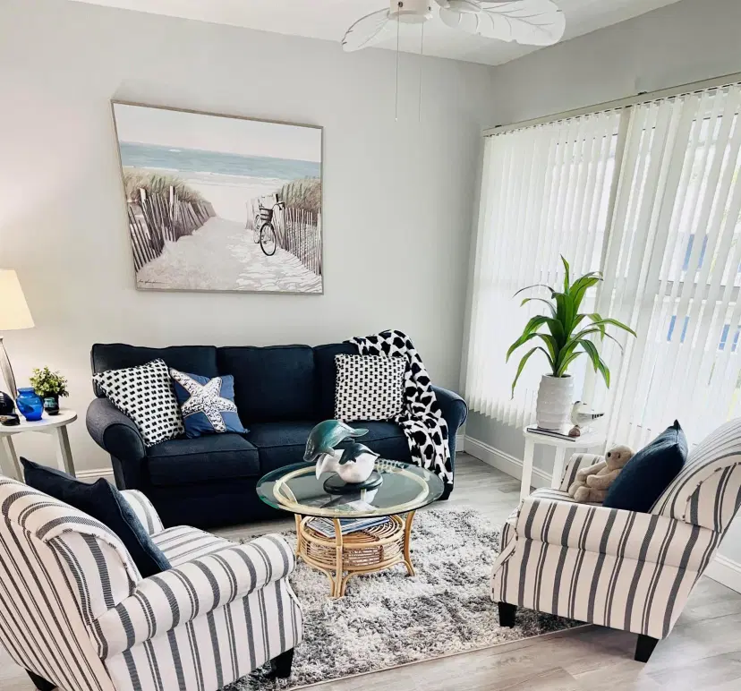 Picture of 2929 SE Ocean Boulevard J8, Stuart FL 34996
