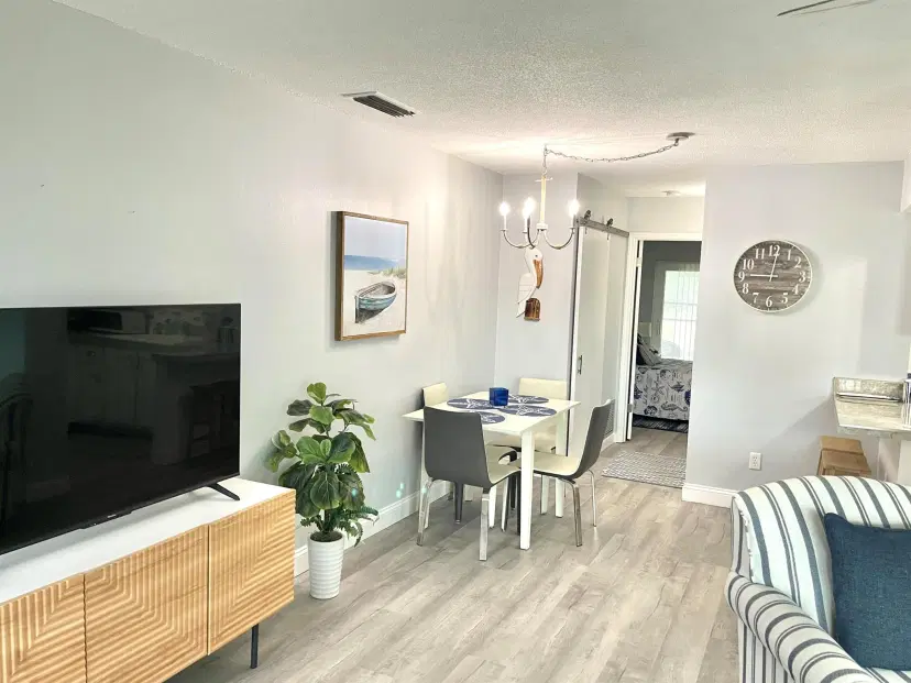 Picture of 2929 SE Ocean Boulevard J8, Stuart FL 34996