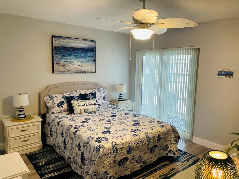 Picture of 2929 SE Ocean Boulevard J8, Stuart FL 34996