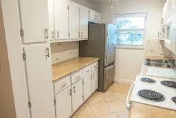 Picture of 250 High Point Court B, Boynton Beach, FL 33435
