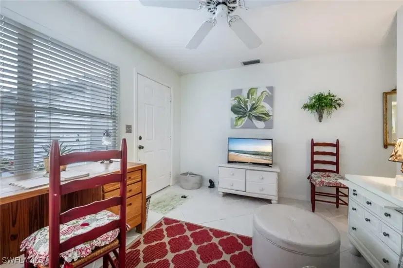 Picture of 1311 Monarch Cir, Naples FL 34116