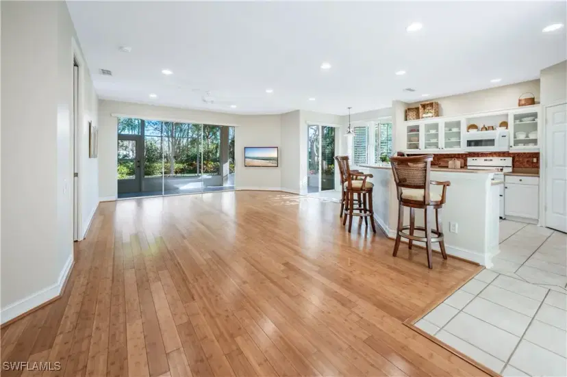 Picture of 873 Carrick Bend Cir 102, Naples FL 34110