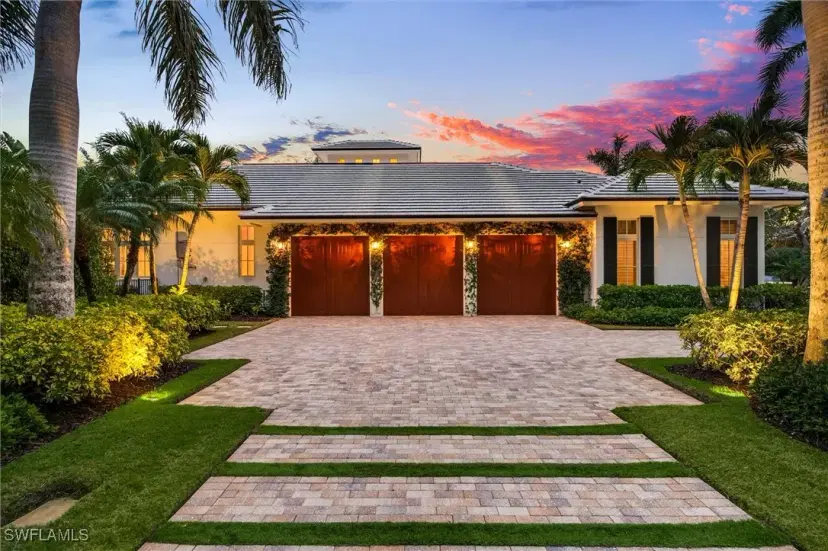 Picture of 2250 Crayton Rd, Naples FL 34103