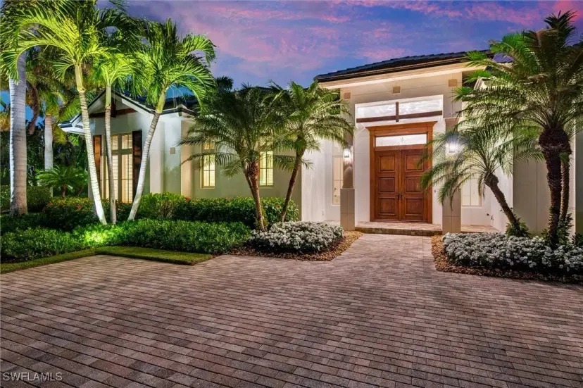 Picture of 2250 Crayton Rd, Naples FL 34103