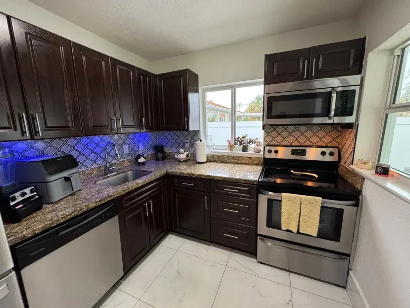 Picture of 411 NW 52Nd Ct, Fort Lauderdale FL 33309