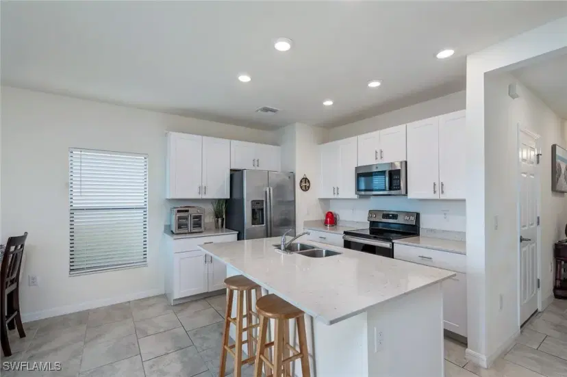 Picture of 14039 Oviedo Pl, Fort Myers FL 33905