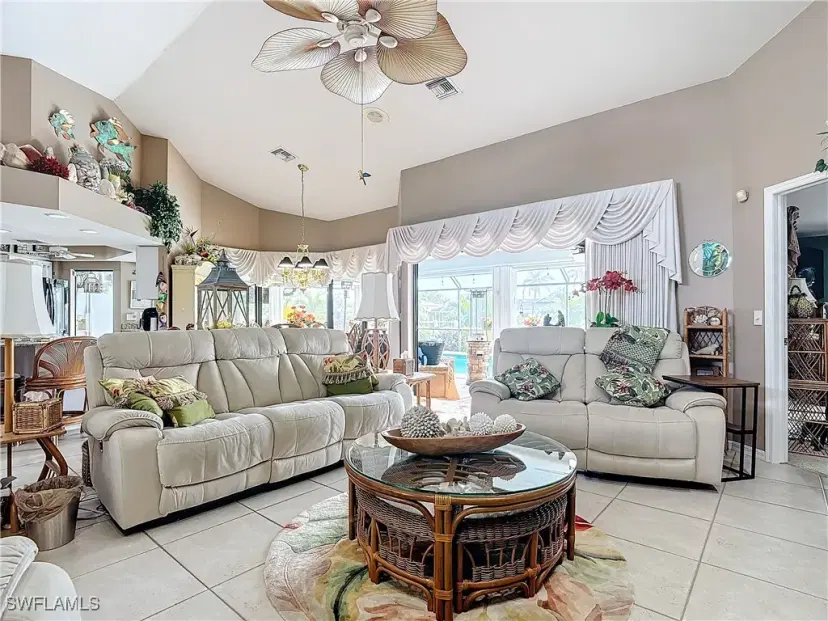 Picture of 106 SE 42Nd St, Cape Coral FL 33904