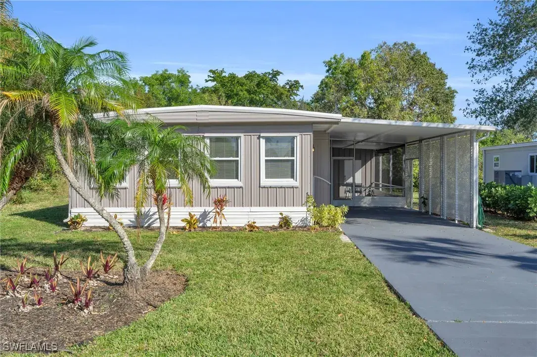 Picture of 851 Manatee Rd, Naples, FL 34114