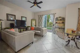 Picture of 6927 Julia Gardens Dr, Coconut Creek, FL 33073