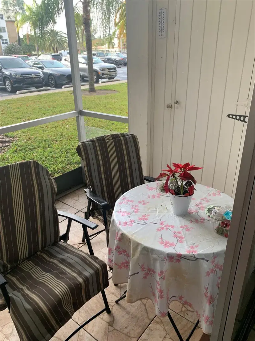 Picture of 3020 NE 16Th Ave 105, Oakland Park FL 33334