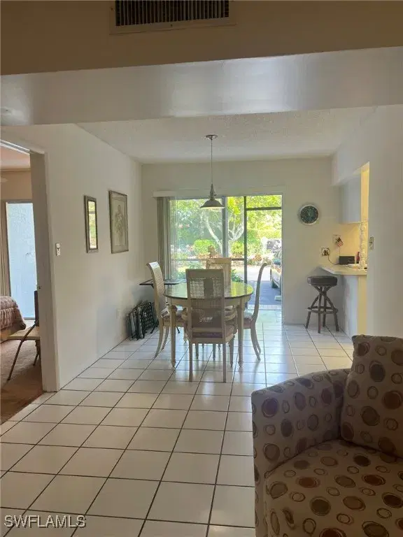 Picture of 788 Park Shore Dr A11, Naples, FL 34103