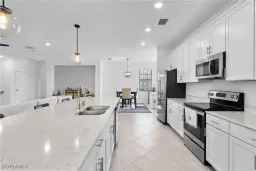 Picture of 2375 Montserrat Ln 201, Naples, FL 34120