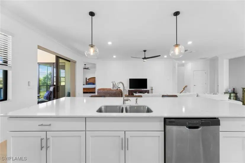 Picture of 2375 Montserrat Ln 201, Naples FL 34120