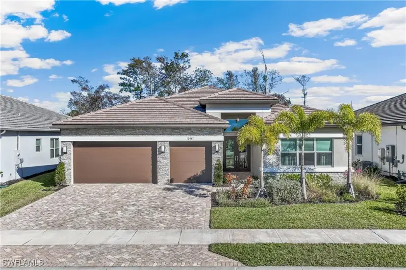 Picture of 12047 Oleander Ave, Naples FL 34120
