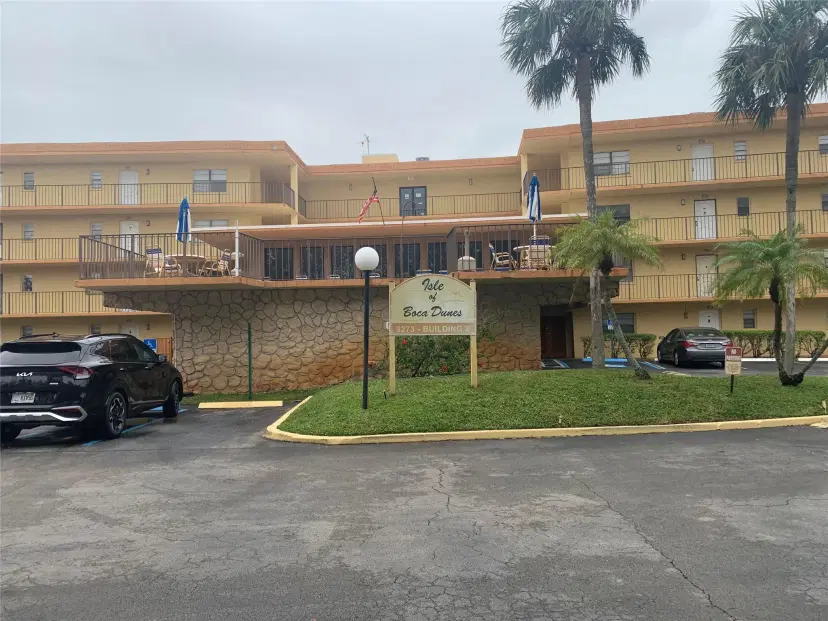 Picture of 9273 SW 8Th St 206, Boca Raton FL 33428