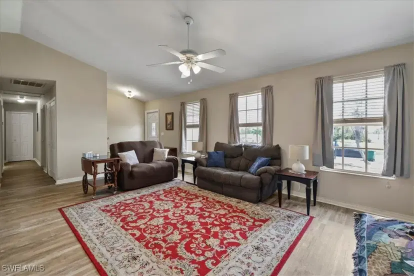 Picture of 514 NE 7Th Pl, Cape Coral FL 33909