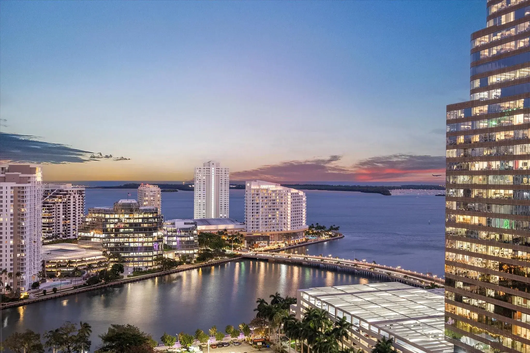 Picture of 500 Brickell Ave 2501, Miami, FL 33131