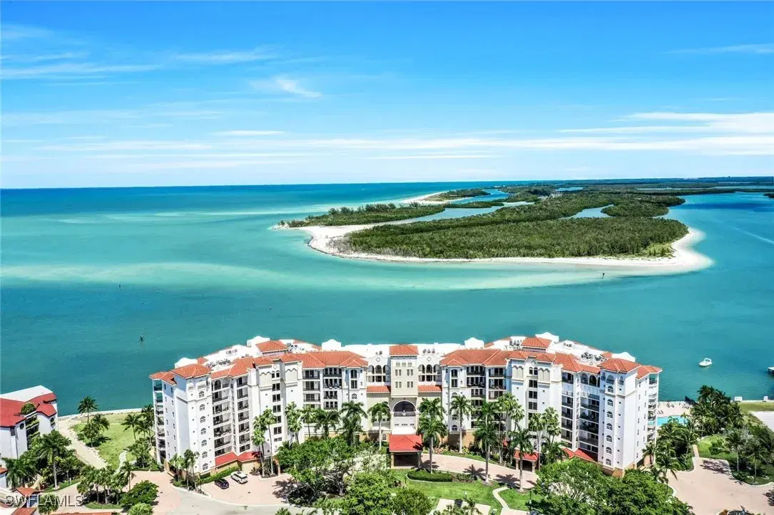 Picture of 700 La Peninsula Blvd 206, Naples, FL 34113