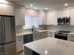 Picture of 4150 Crayton Rd B3, Naples, FL 34103