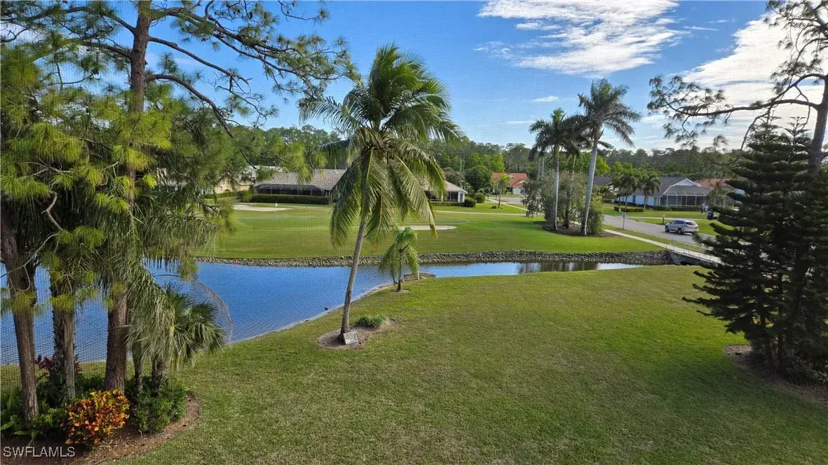 Picture of 5985 Bloomfield Cir D307, Naples, FL 34112