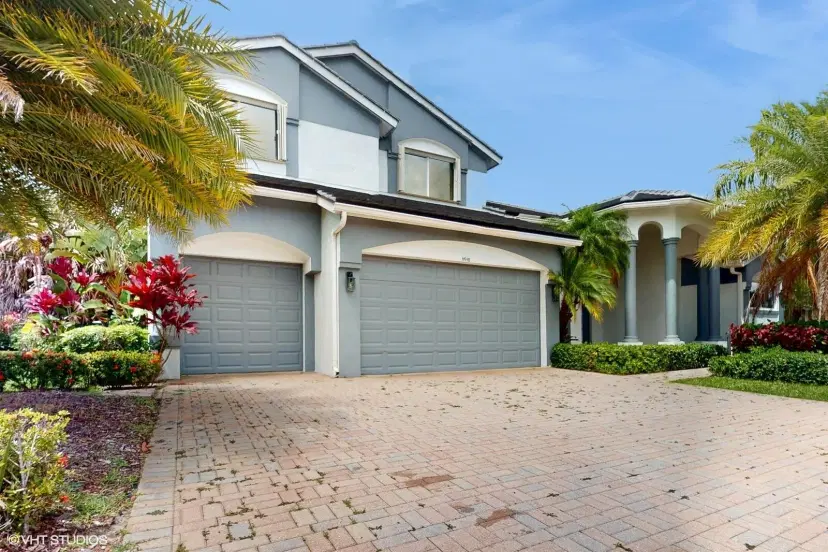 Picture of 11910 Osprey Point Circle, Wellington FL 33414
