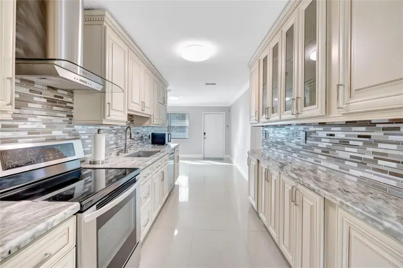Picture of 2574 NE 12Th Ter, Pompano Beach FL 33064