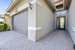 Picture of 11748 Stonecreek Cir, Fort Myers, FL 33913
