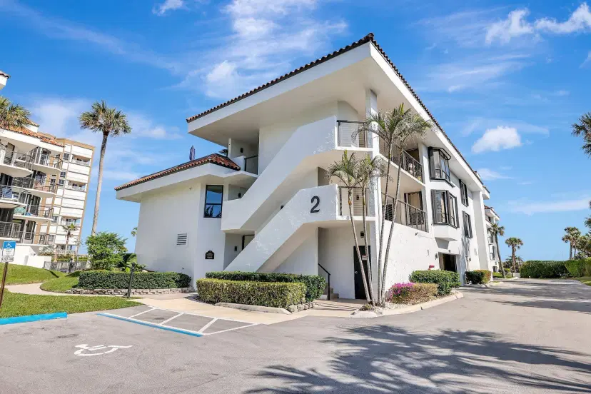 Picture of 4100 N Highway A1A 211, Hutchinson Island FL 34949