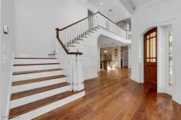 Picture of 495 2Nd Ave N, Naples, FL 34102