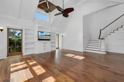 Picture of 495 2Nd Ave N, Naples, FL 34102